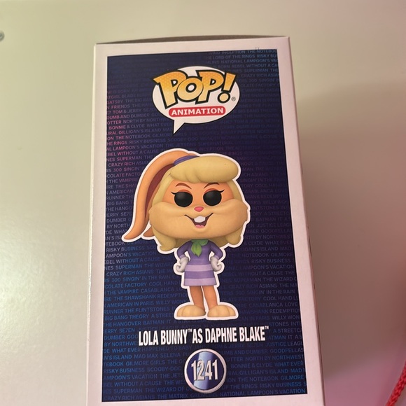 Lola Bunny as Daphne Blake Funko Pop - Picture 5 of 5